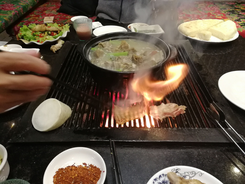 丽江有一锅黑山羊土鸡野生菌火锅(黑龙潭店)