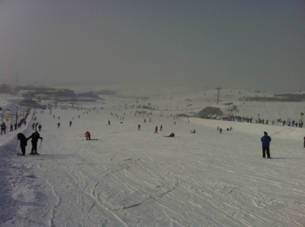 乌鲁木齐雪莲山滑雪场