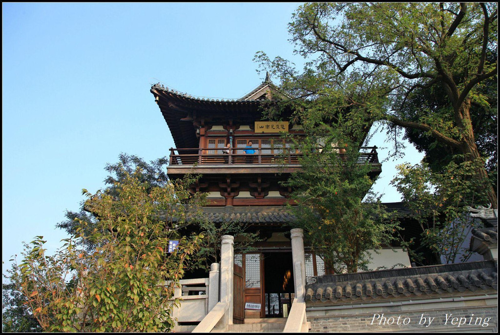 甘露寺后面的多景楼