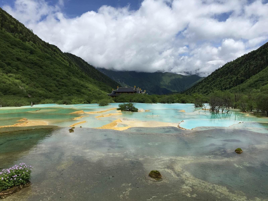 黃龍 一早驅車趕往黃龍 海拔越來越