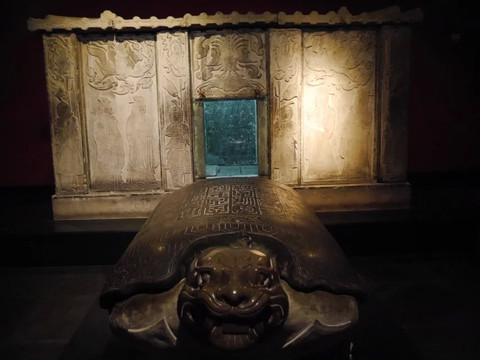  传说中的棺椁及其守护神兽之神龟